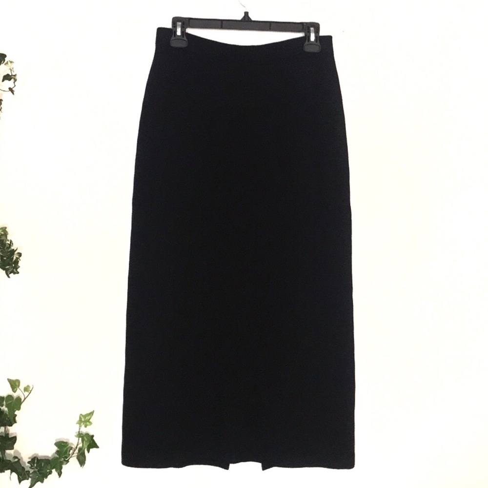 🔥St. John Basics Black Knit Pencil Skirt